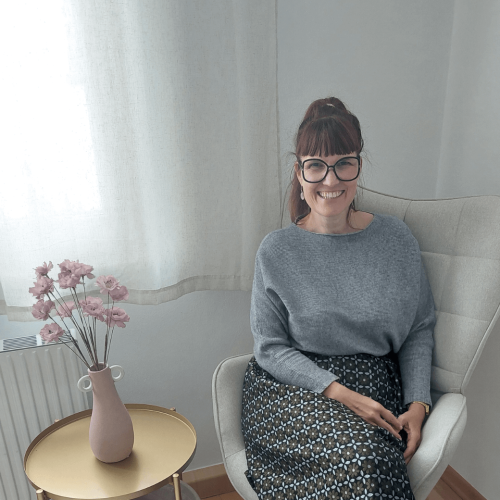 psychotherapeutin claudia naegle in ihrer praxis in Kufstein